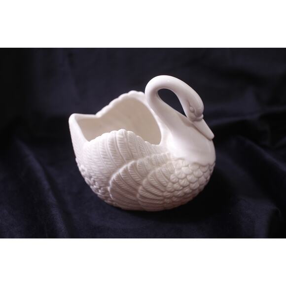 White Swan, Small Planter, Indoor Garden, Bird Figure, Decor, ~ 250729-WH 1338 - Picture 2 of 4